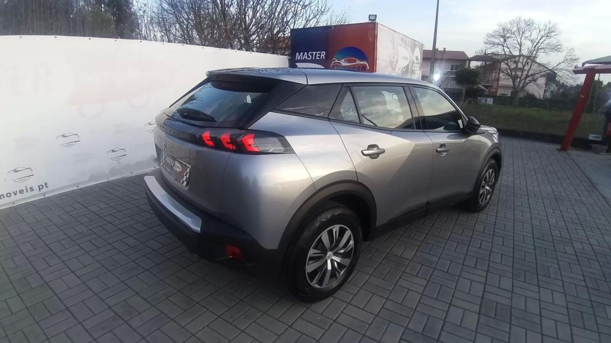 peugeot-2008-2023-gasolina-1199cc