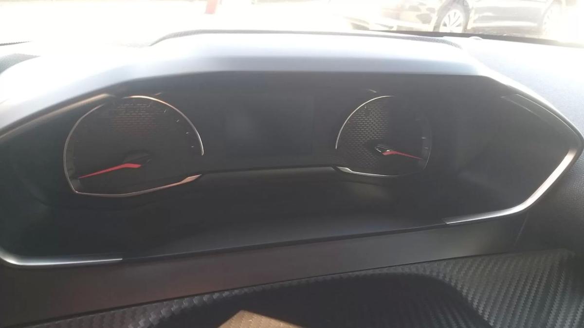 peugeot-208-2022-gasolina-1199cc