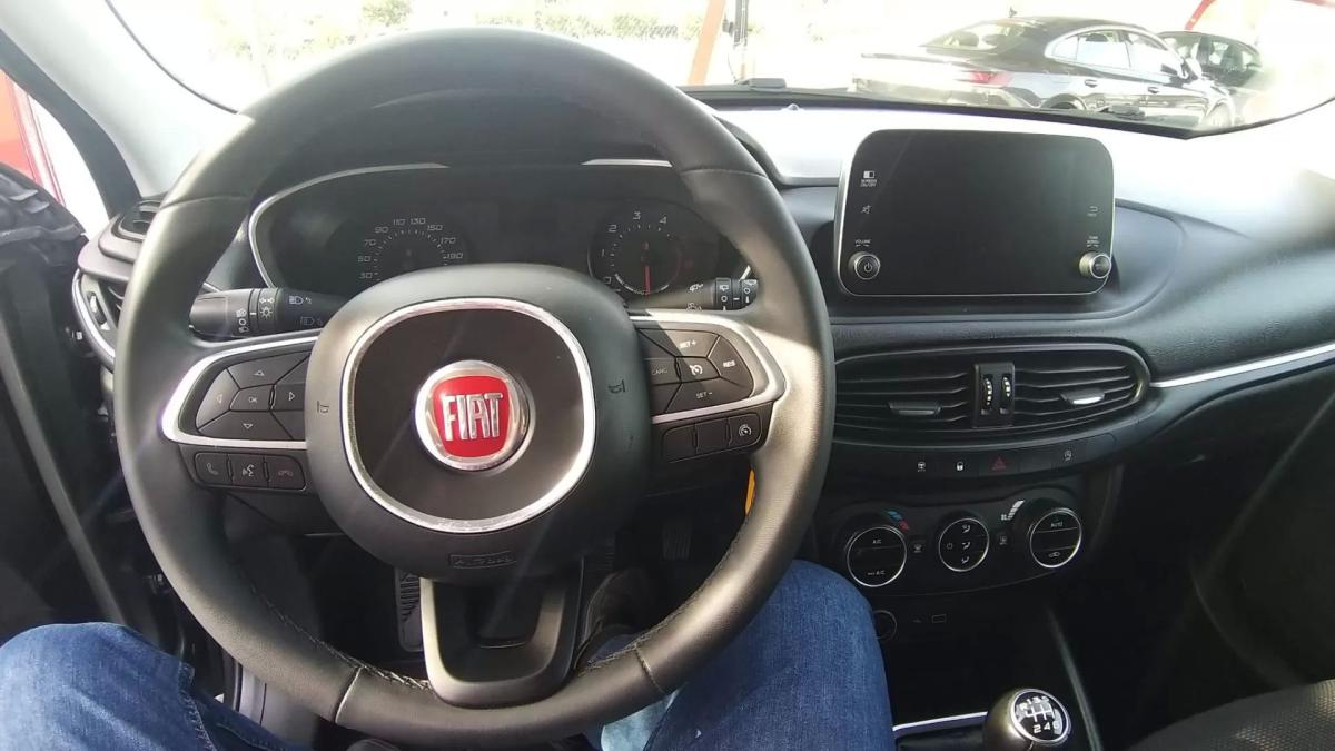 fiat-tipo-station-wagon-2020-diesel-1598cc