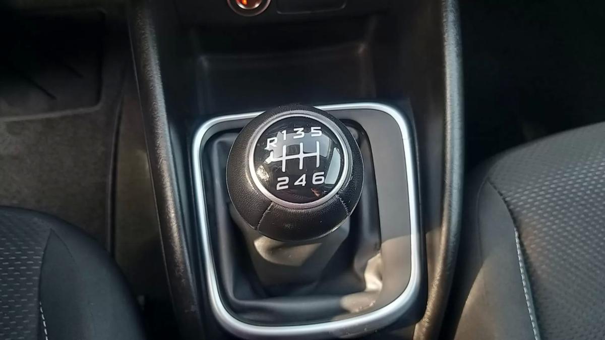 fiat-tipo-station-wagon-2020-diesel-1598cc