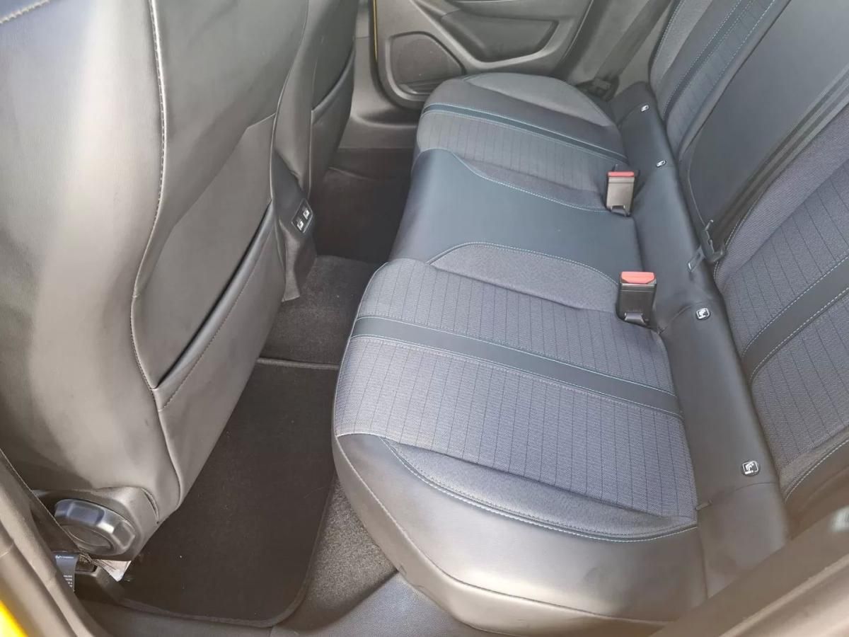 peugeot-208-2021-gasolina-1199cc