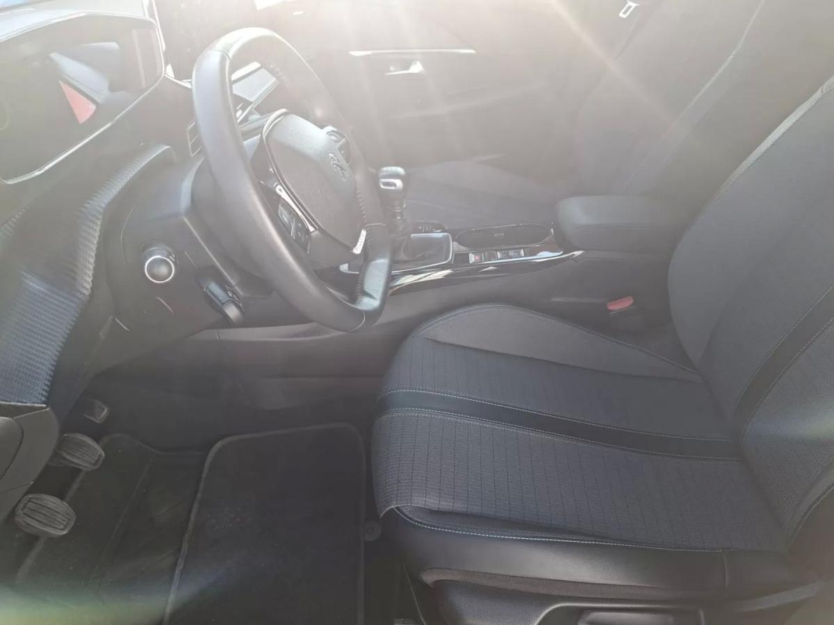 peugeot-208-2021-gasolina-1199cc