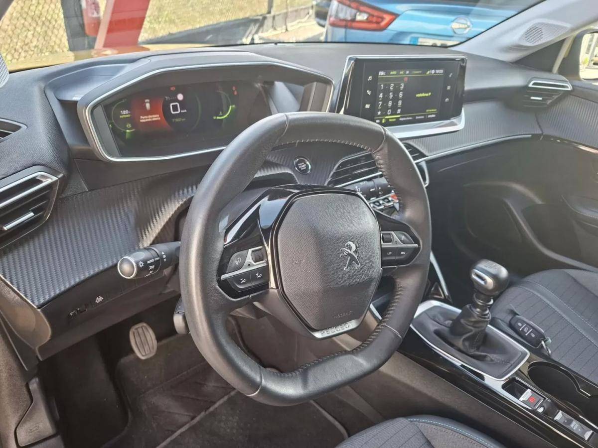 peugeot-208-2021-gasolina-1199cc