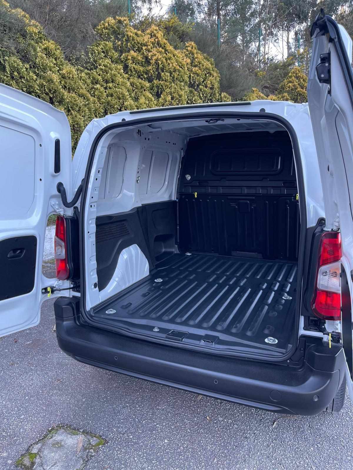 citroen-berlingo-2023-diesel-1499cc