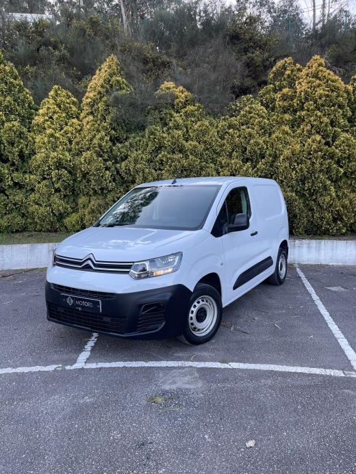 citroen-berlingo-2023-diesel-1499cc