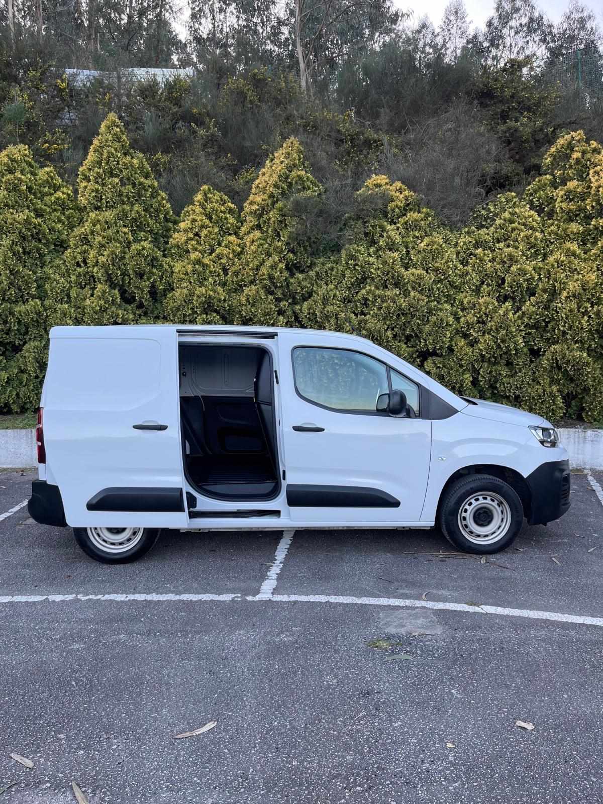citroen-berlingo-2023-diesel-1499cc