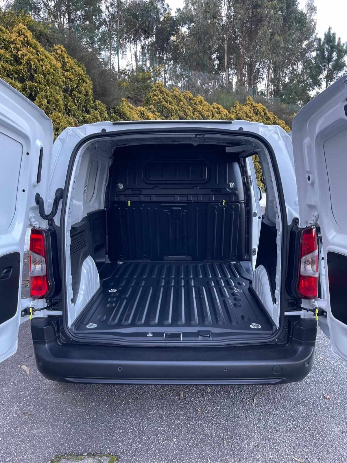 citroen-berlingo-2023-diesel-1499cc