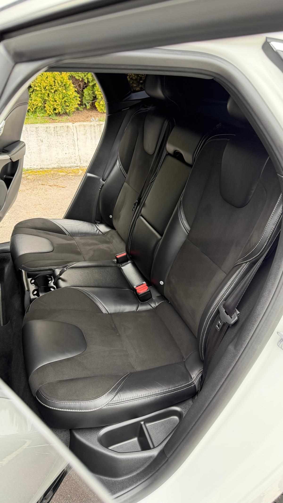 volvo-v40-2018-diesel-1969cc