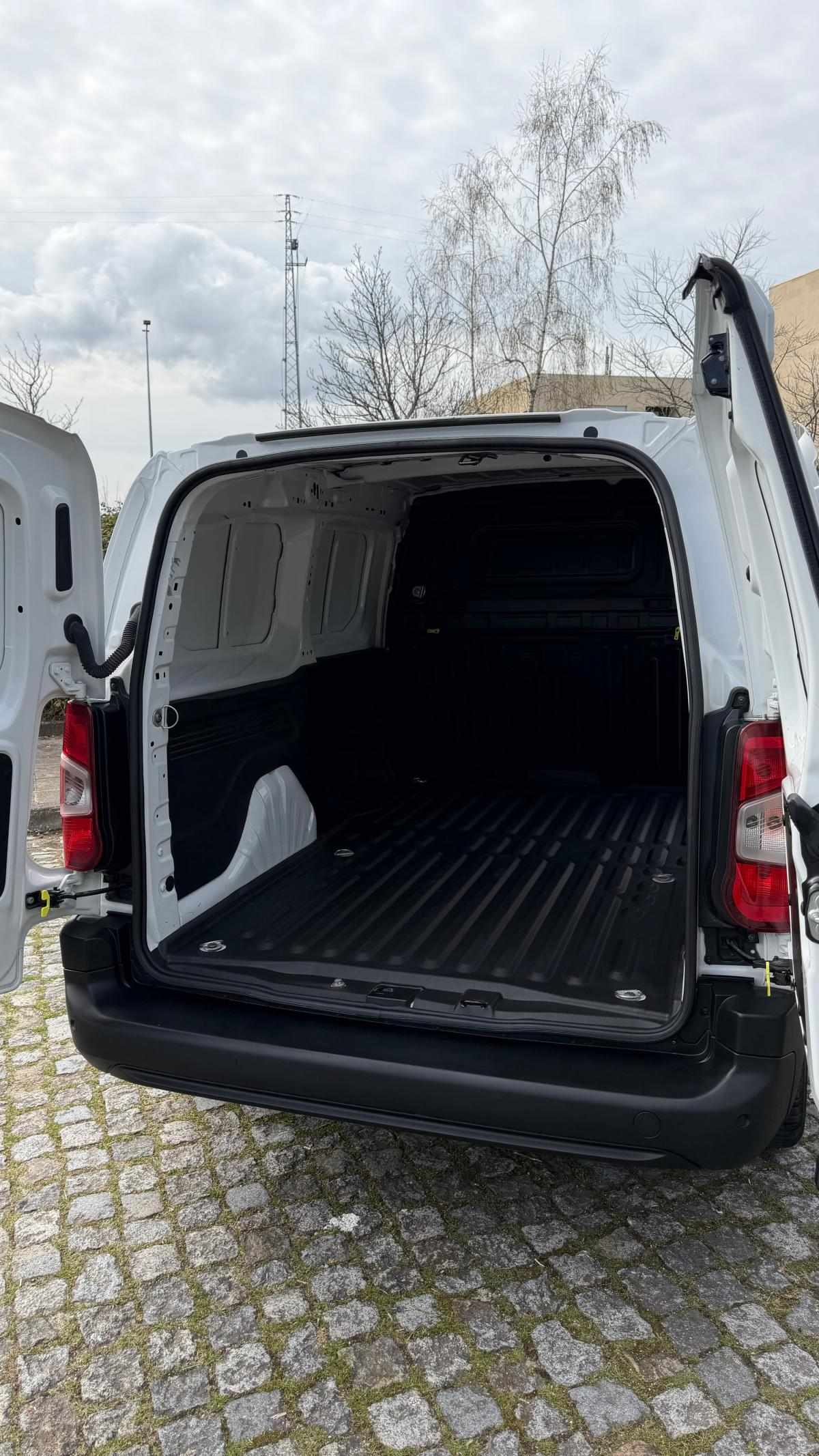 citroen-berlingo-2023-diesel-1499cc