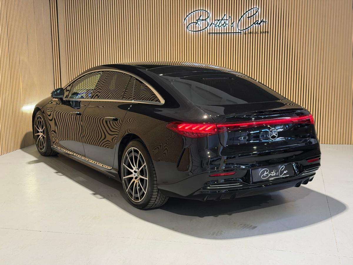 mercedes-benz-eqs-2023-eletrico-500cc