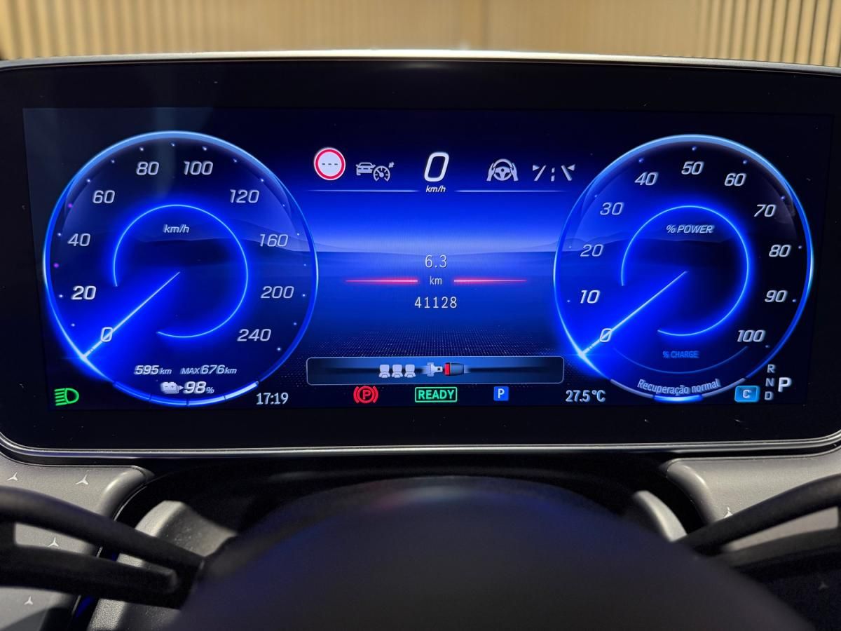 mercedes-benz-eqs-2023-eletrico-500cc