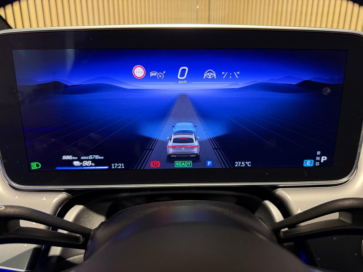mercedes-benz-eqs-2023-eletrico-500cc