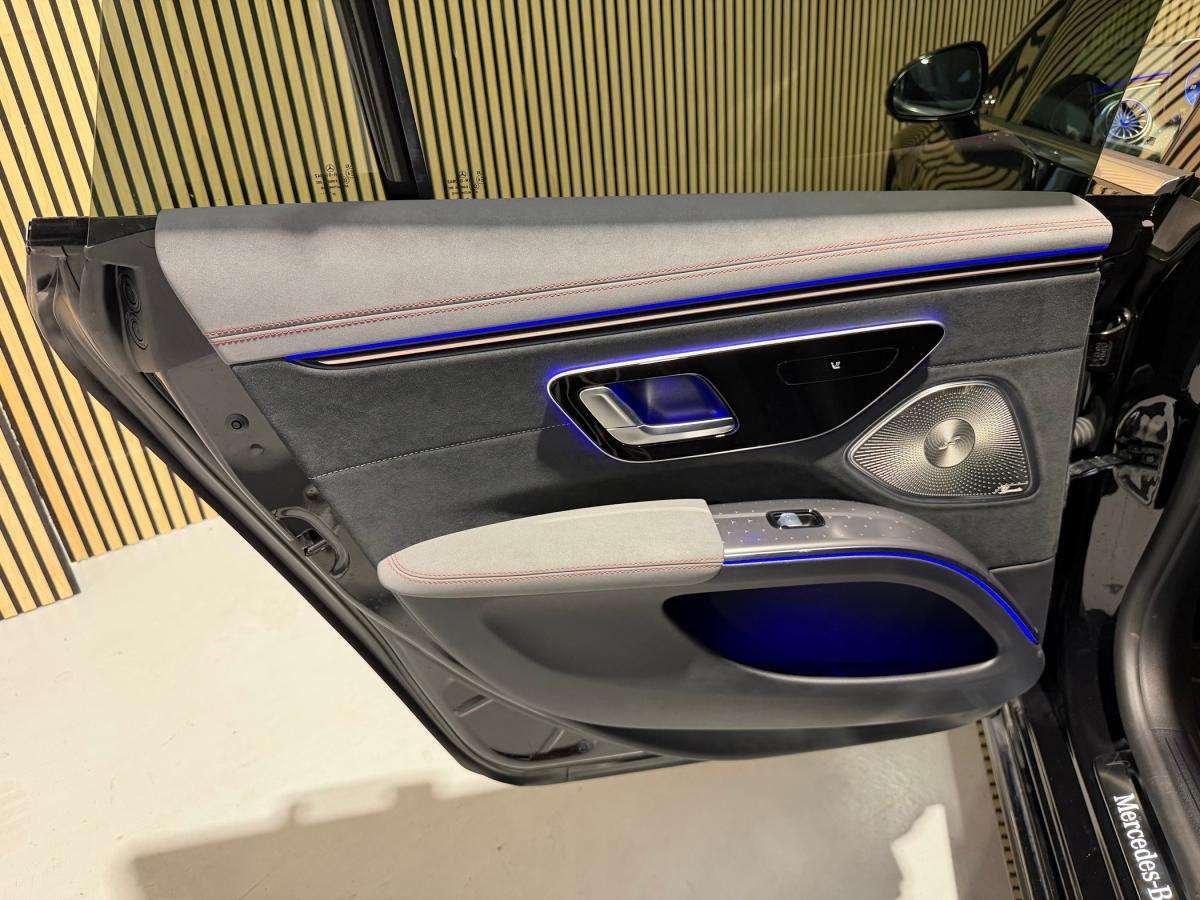 mercedes-benz-eqs-2023-eletrico-500cc