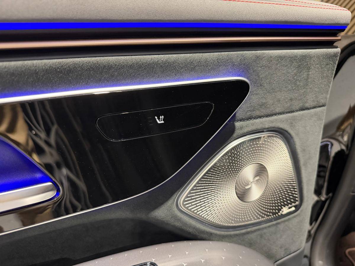 mercedes-benz-eqs-2023-eletrico-500cc