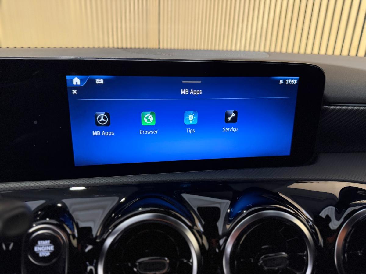 mercedes-benz-classe-a-2023-hibrido-a-gasolina-1332cc