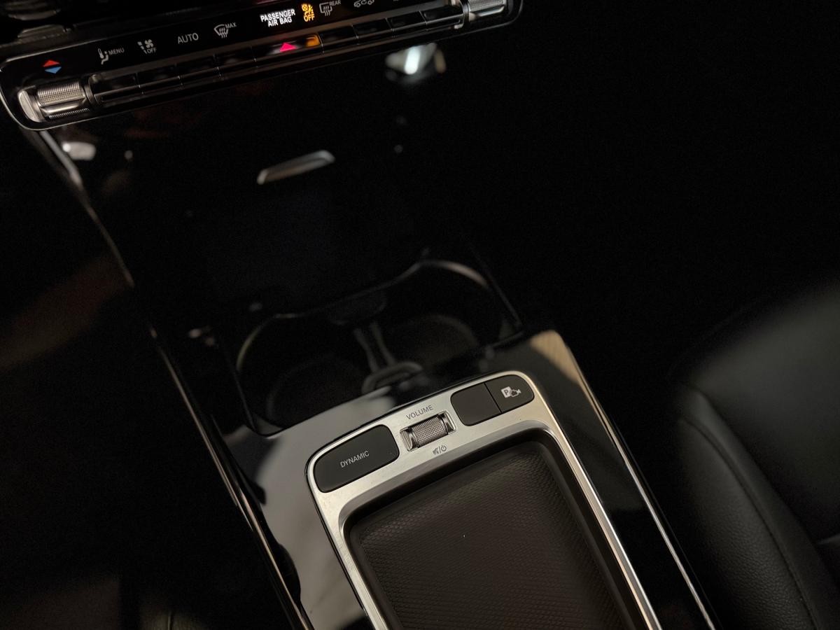 mercedes-benz-classe-a-2023-hibrido-a-gasolina-1332cc