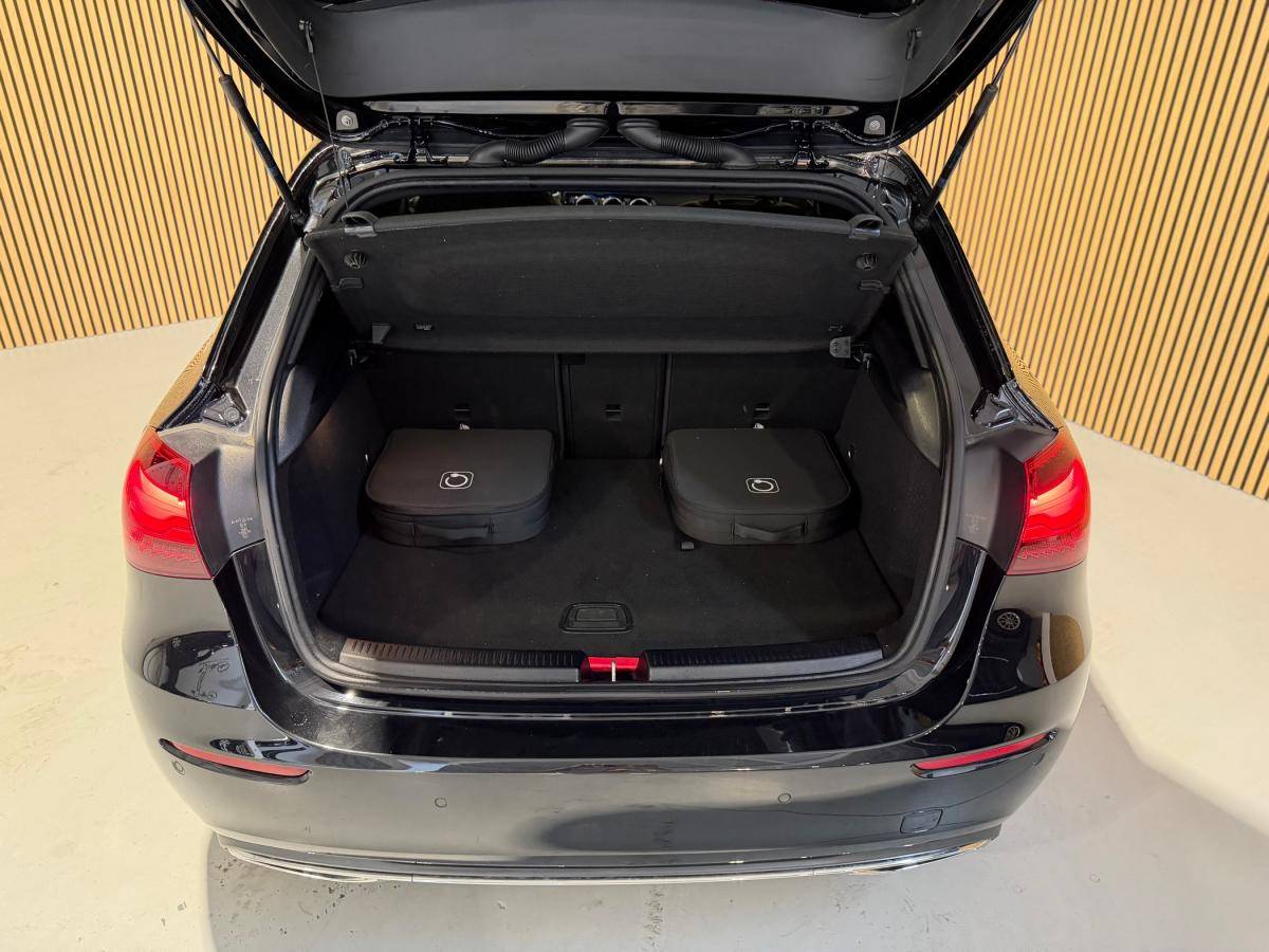 mercedes-benz-classe-a-2023-hibrido-a-gasolina-1332cc