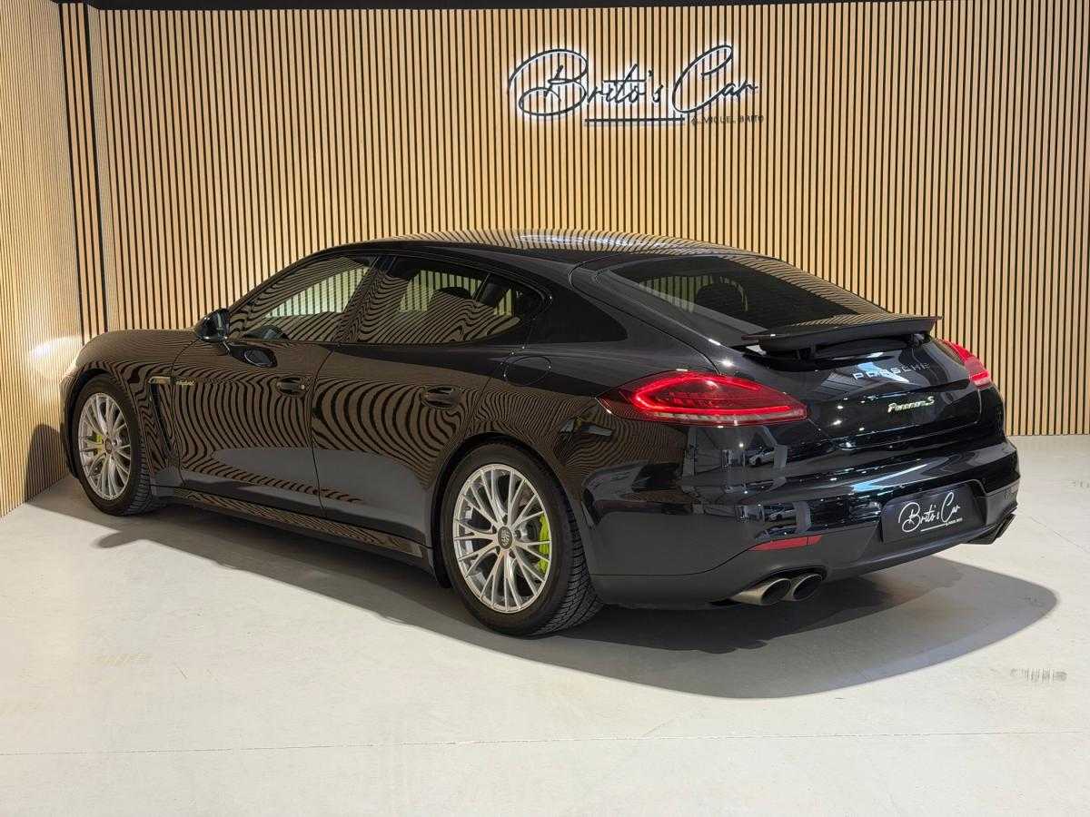 porsche-panamera-2016-hibrido-a-gasolina-2995cc