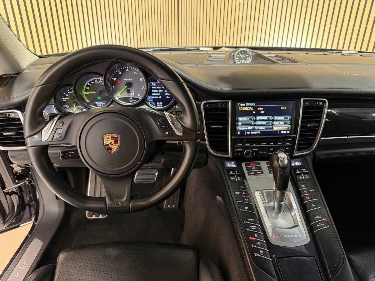 porsche-panamera-2016-hibrido-a-gasolina-2995cc