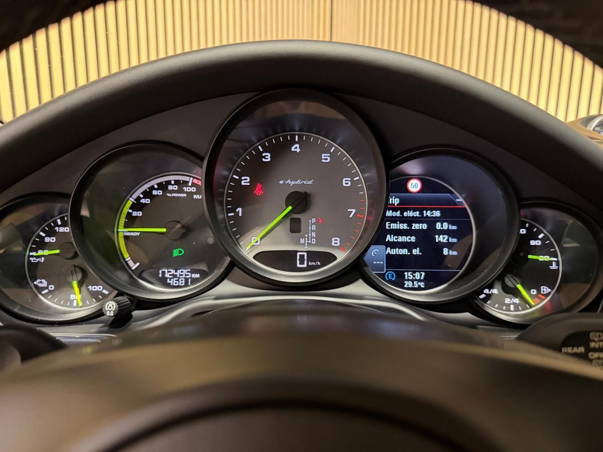 porsche-panamera-2016-hibrido-a-gasolina-2995cc