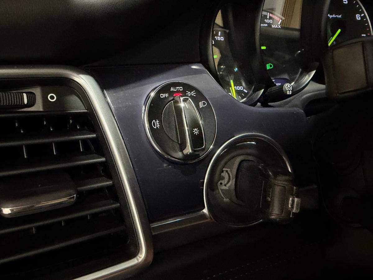 porsche-panamera-2016-hibrido-a-gasolina-2995cc