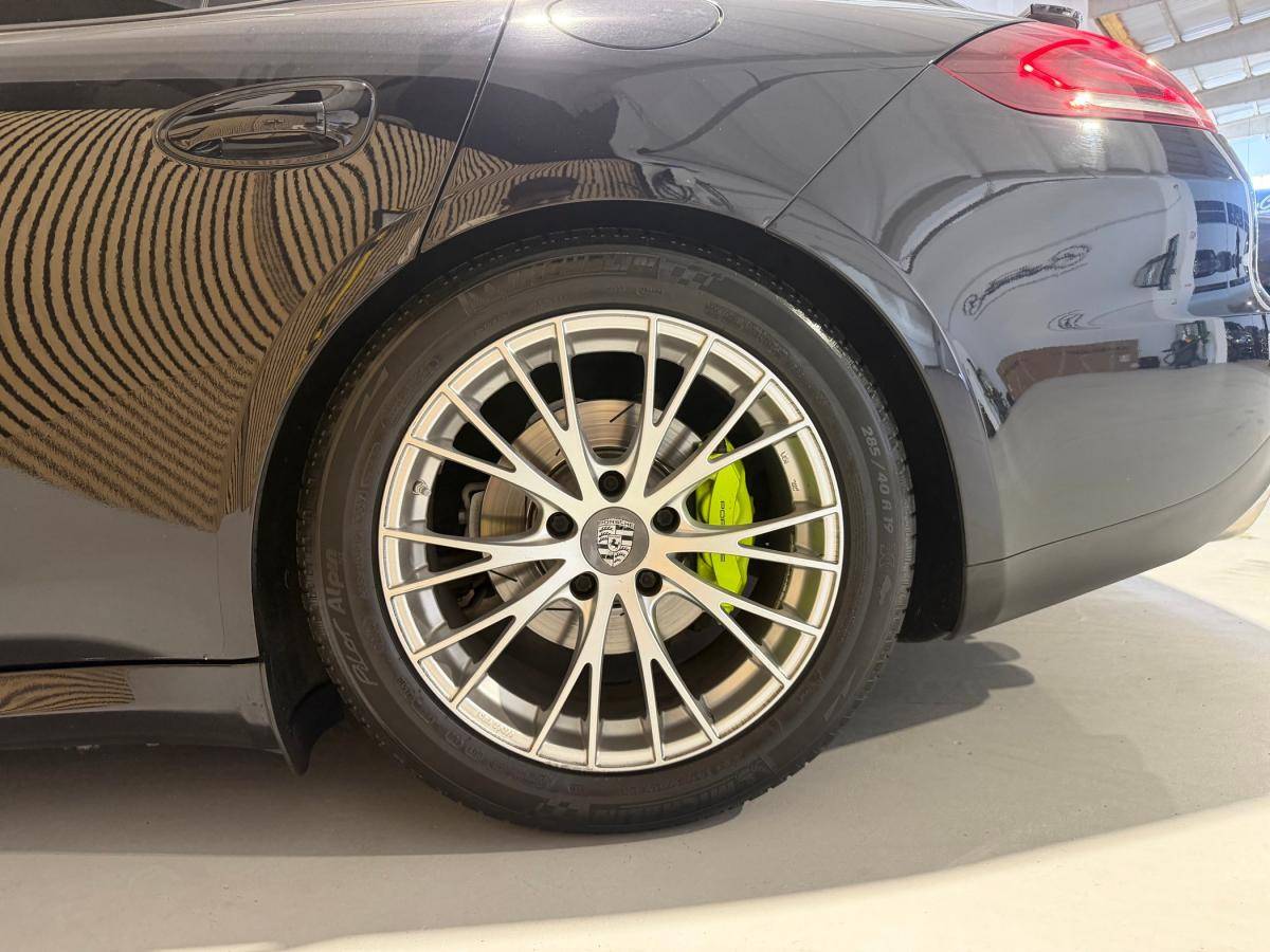 porsche-panamera-2016-hibrido-a-gasolina-2995cc