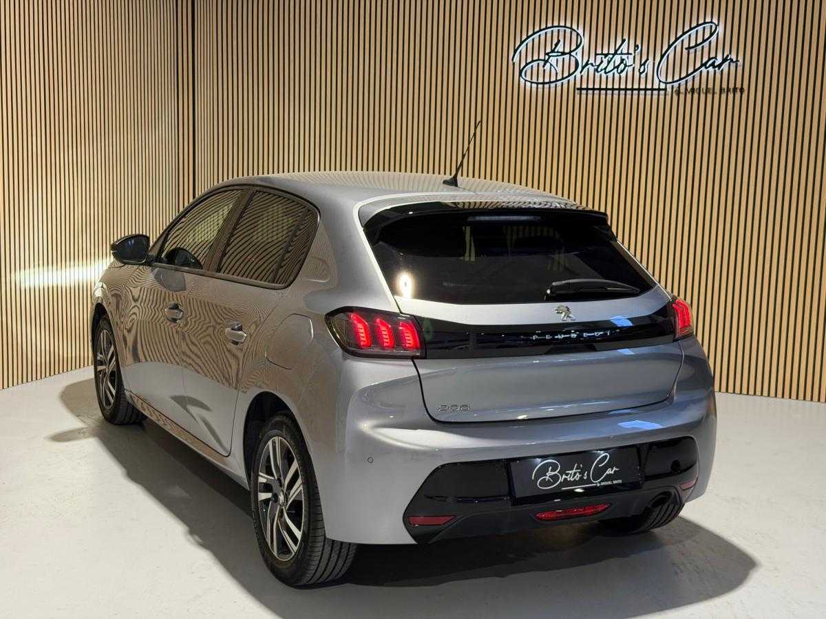 peugeot-208-2022-diesel-1499cc