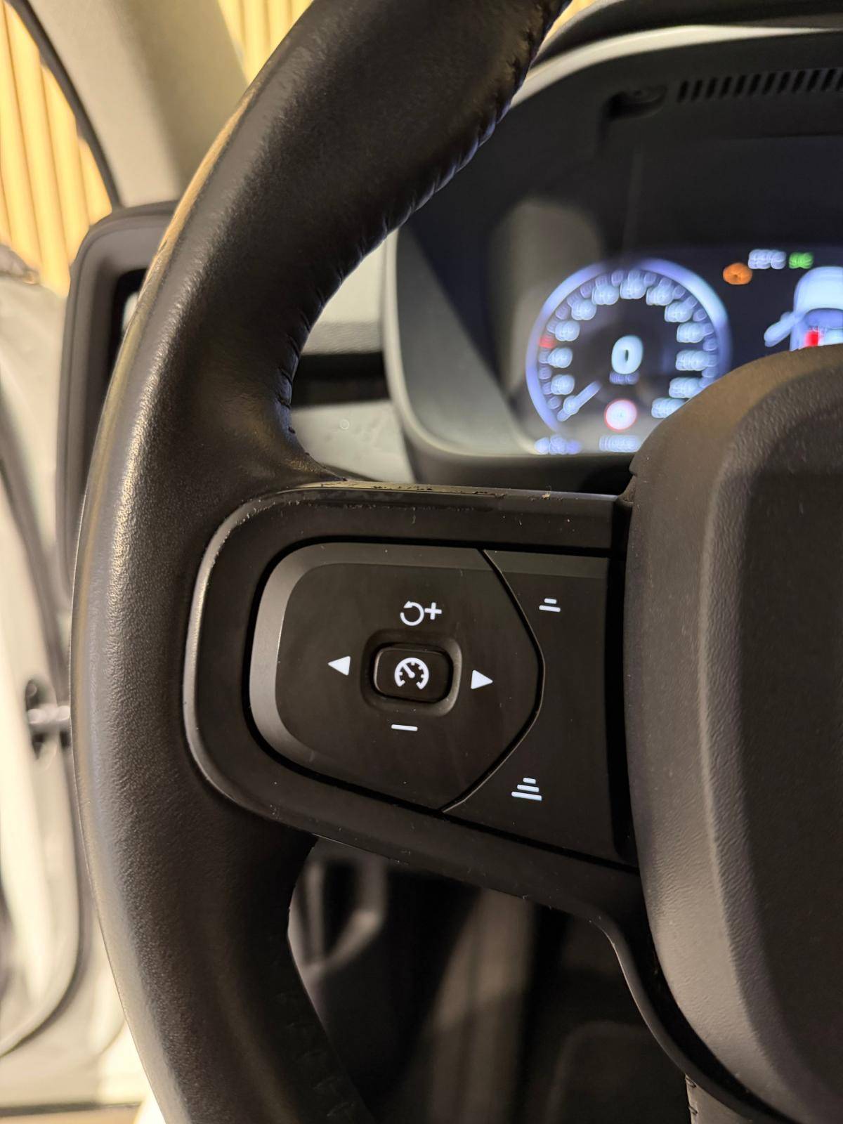 volvo-xc40-2018-diesel-1969cc