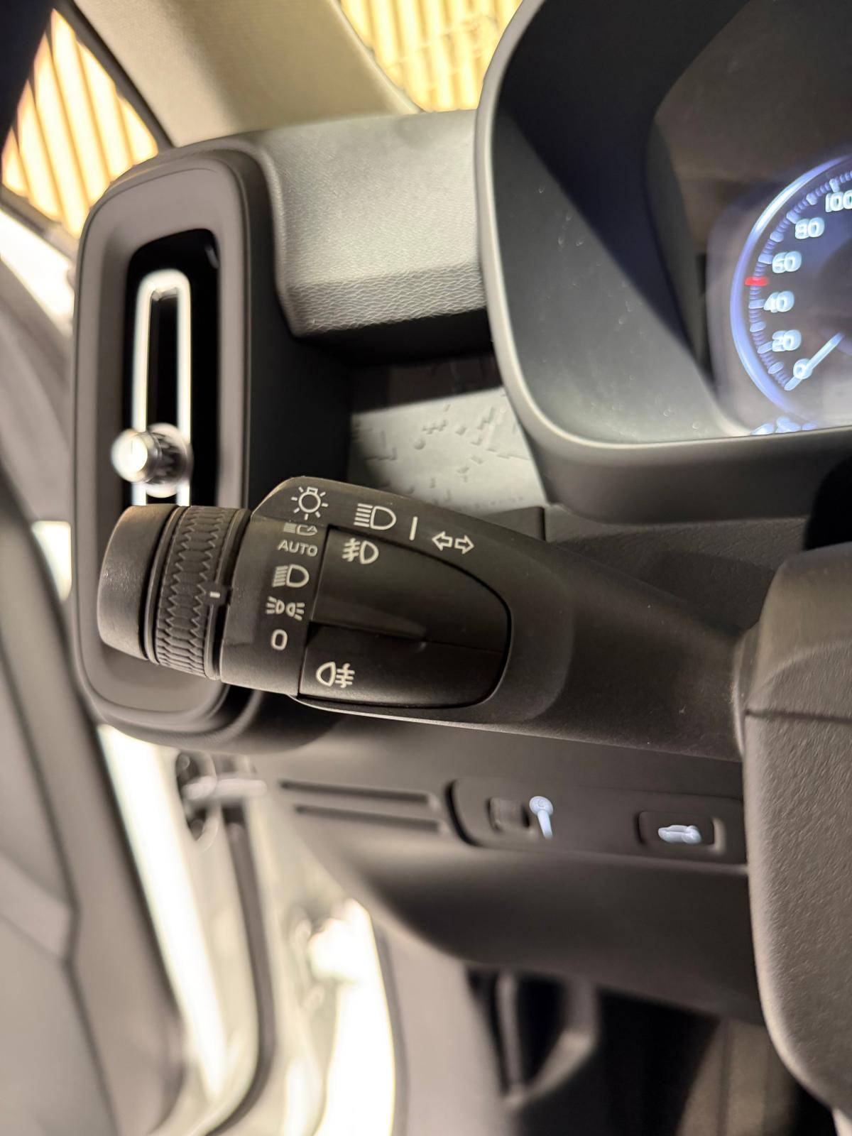 volvo-xc40-2018-diesel-1969cc