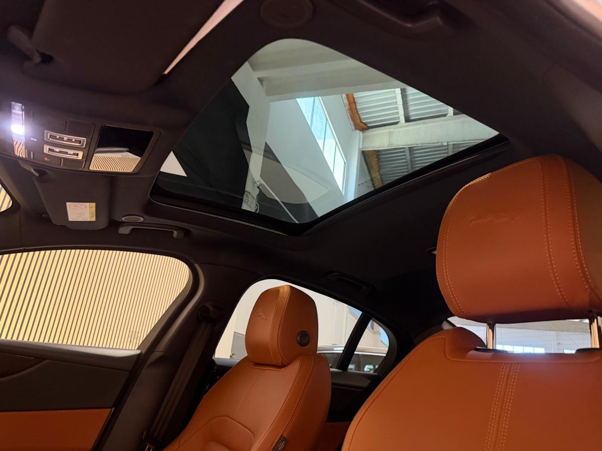 jaguar-xe-2023-gasolina-1997cc