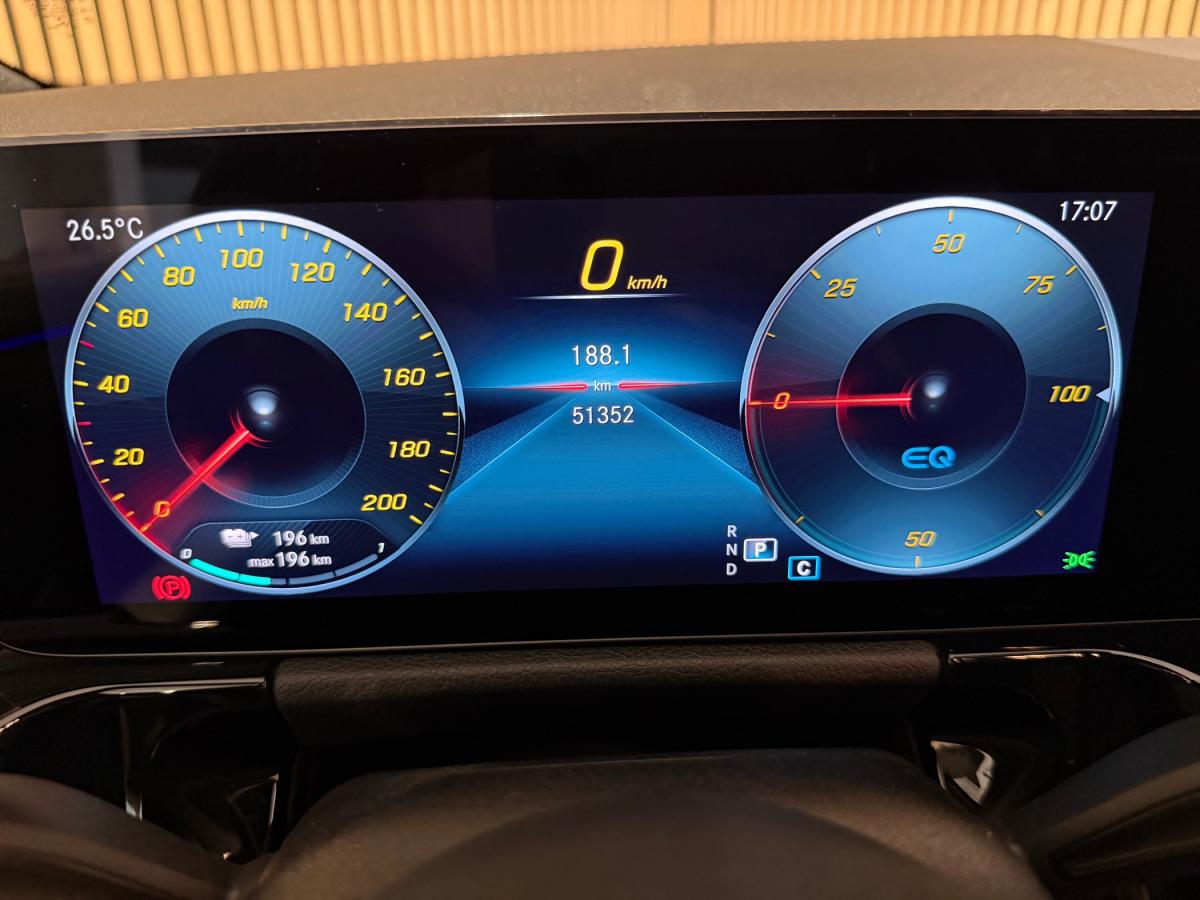 mercedes-benz-eqa-2022-eletrico-500cc
