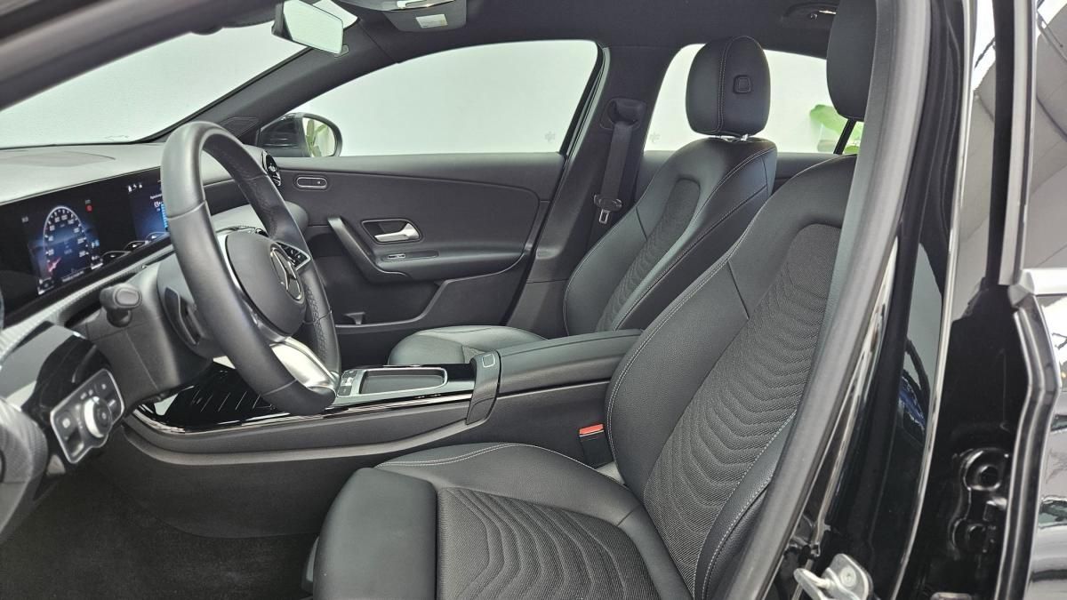mercedes-benz-classe-a-2023-hibrido-a-gasolina-1332cc