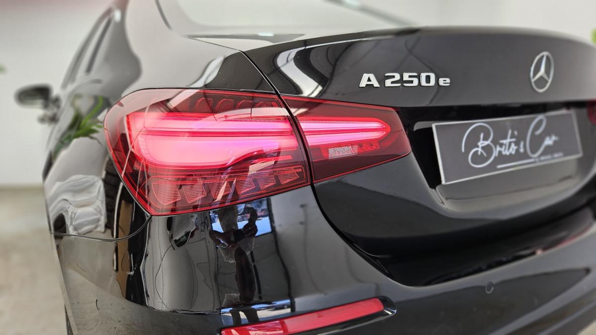 mercedes-benz-classe-a-2023-hibrido-a-gasolina-1332cc