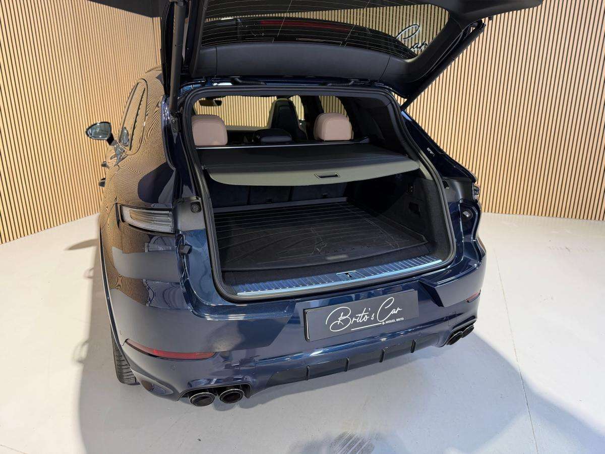 porsche-cayenne-2026-hibrido-a-gasolina-2995cc