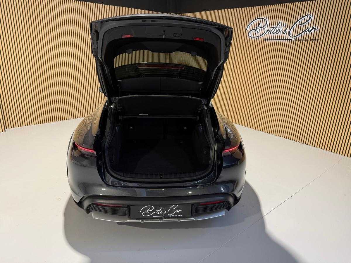 porsche-taycan-2023-eletrico-500cc