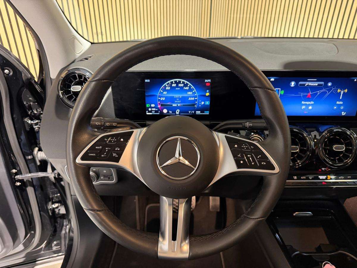 mercedes-benz-gla-2023-gasolina-1332cc