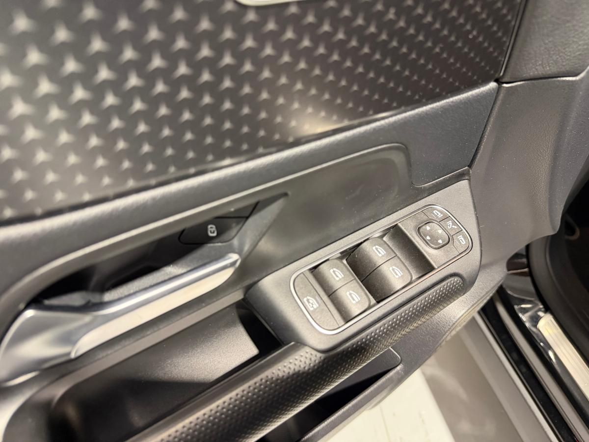 mercedes-benz-gla-2023-gasolina-1332cc