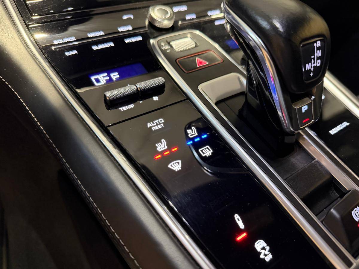 porsche-panamera-sport-turismo-2019-hibrido-a-gasolina-2894cc