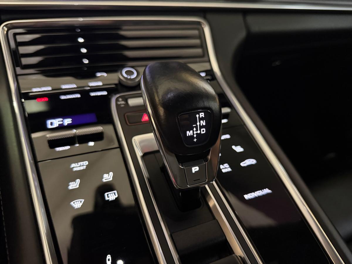 porsche-panamera-sport-turismo-2019-hibrido-a-gasolina-2894cc