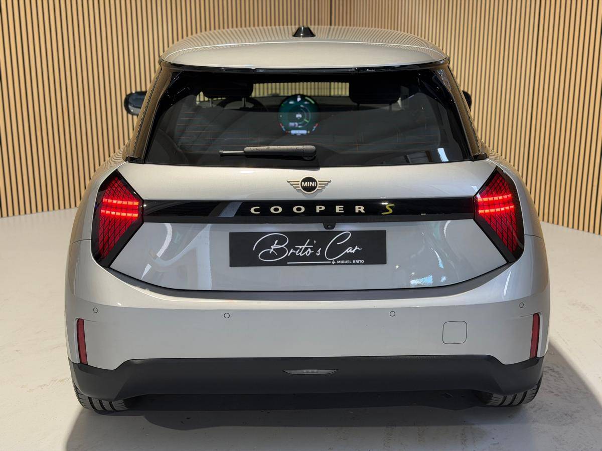 mini-cooper-2024-eletrico-500cc