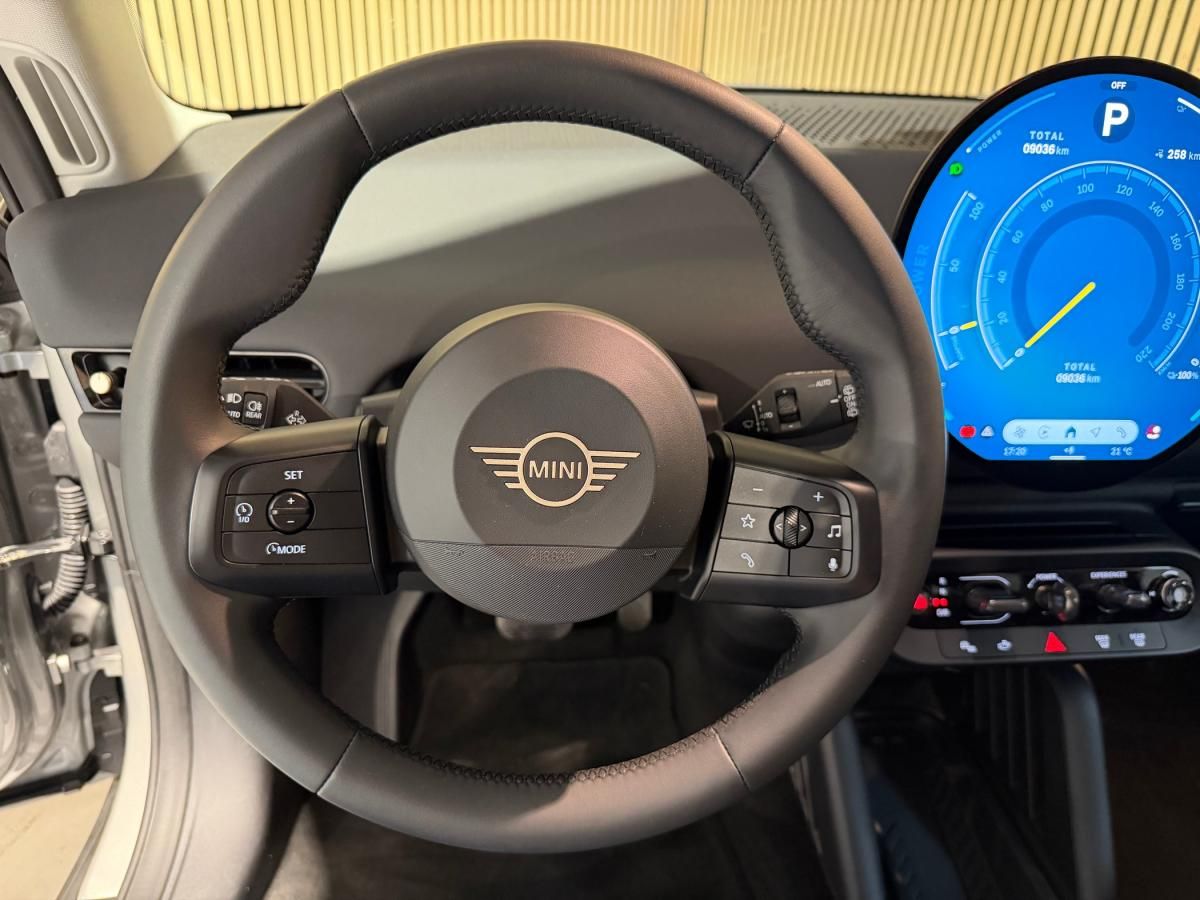 mini-cooper-2024-eletrico-500cc