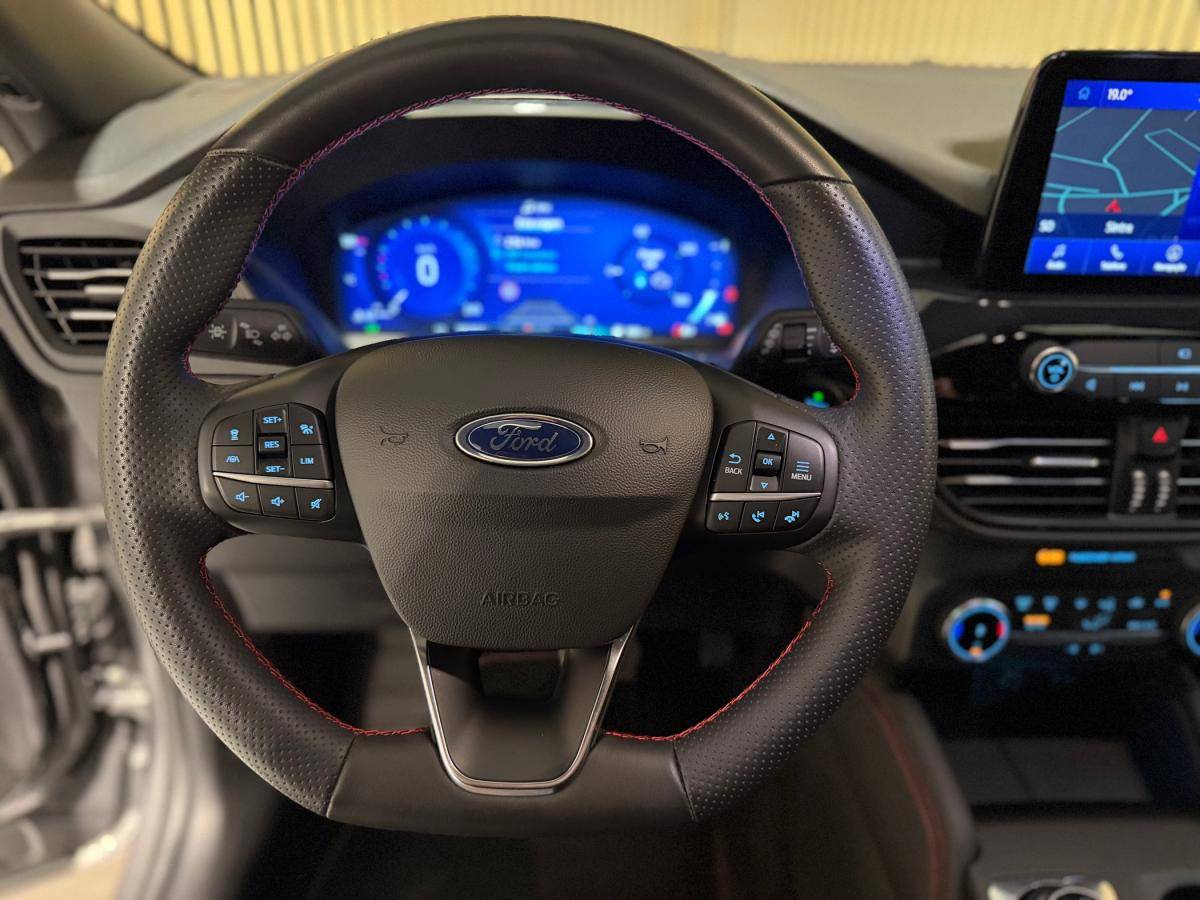ford-kuga-2023-hibrido-a-gasolina-2488cc