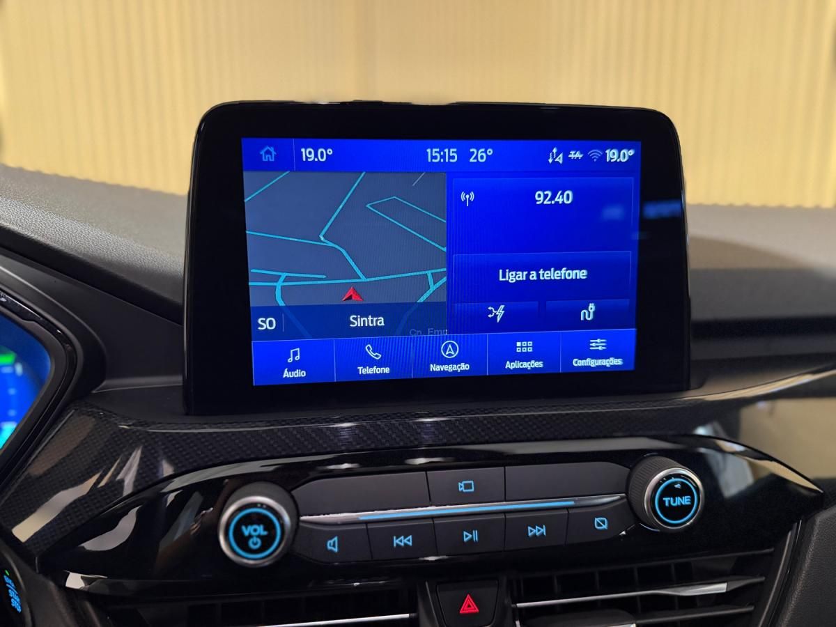 ford-kuga-2023-hibrido-a-gasolina-2488cc