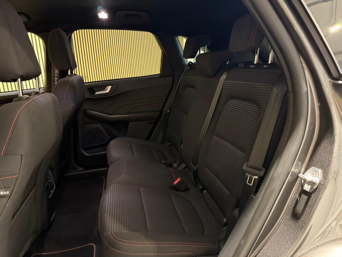 ford-kuga-2023-hibrido-a-gasolina-2488cc