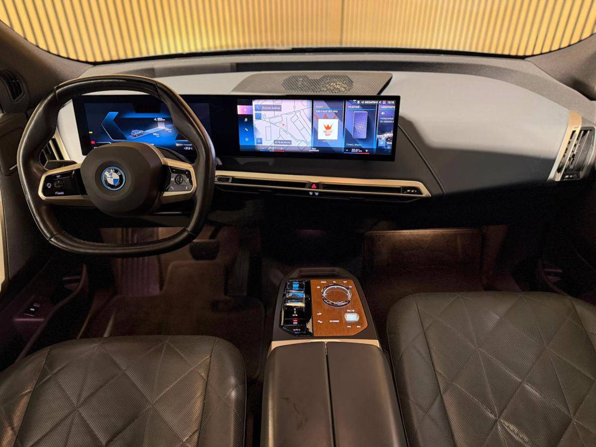 bmw-ix-2021-eletrico-500cc