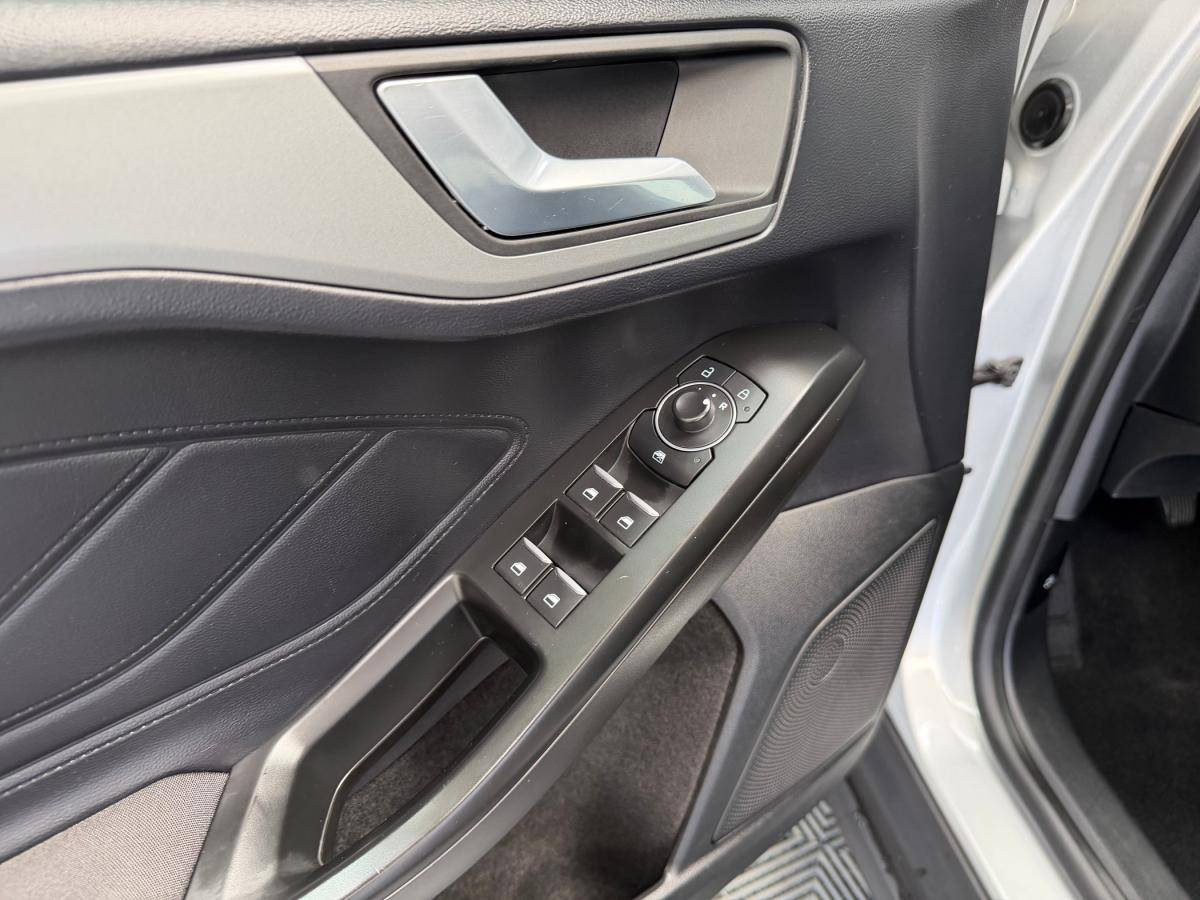 ford-focus-sw-2023-gasolina-998cc
