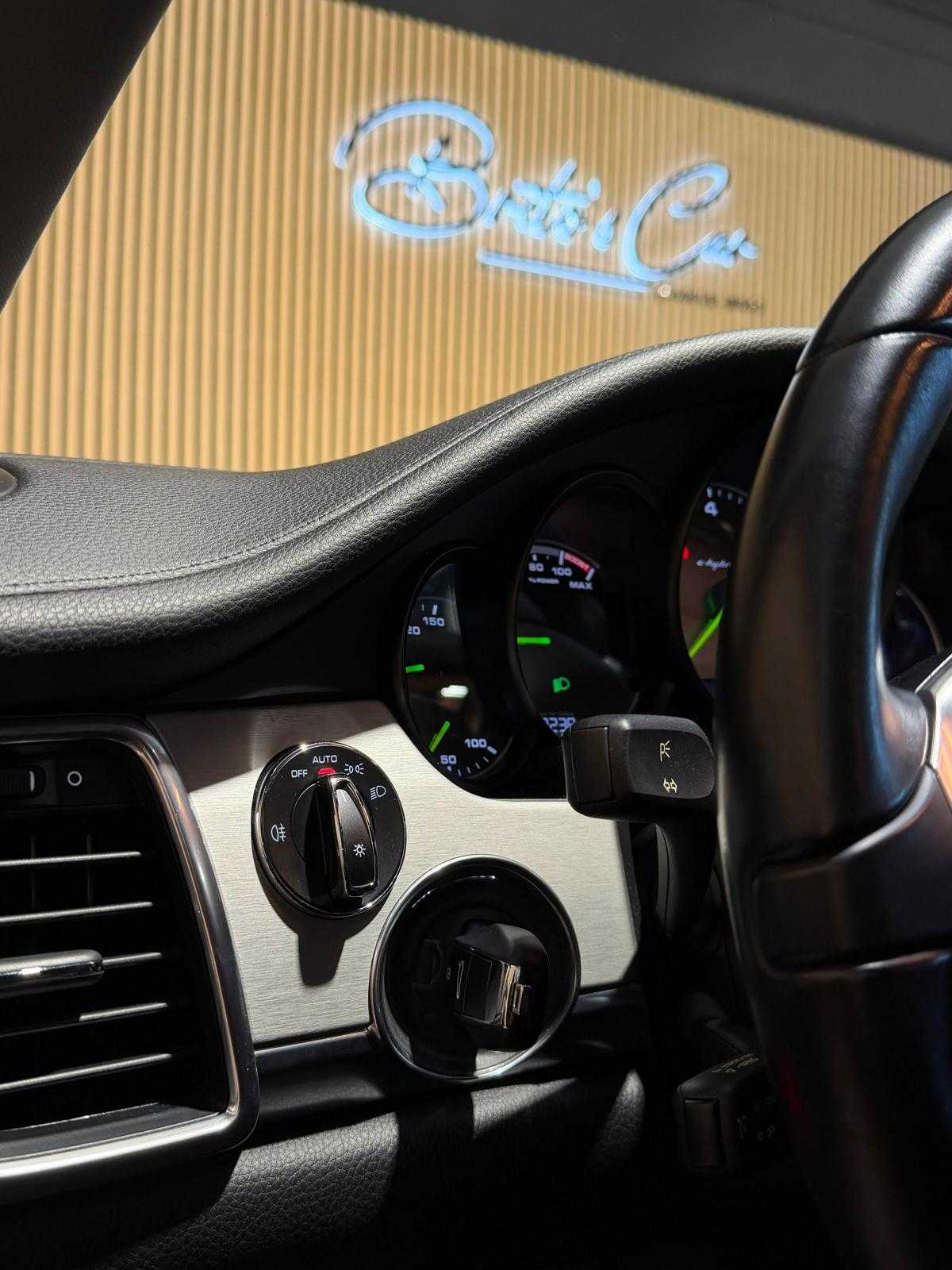 porsche-panamera-2014-hibrido-a-gasolina-2995cc