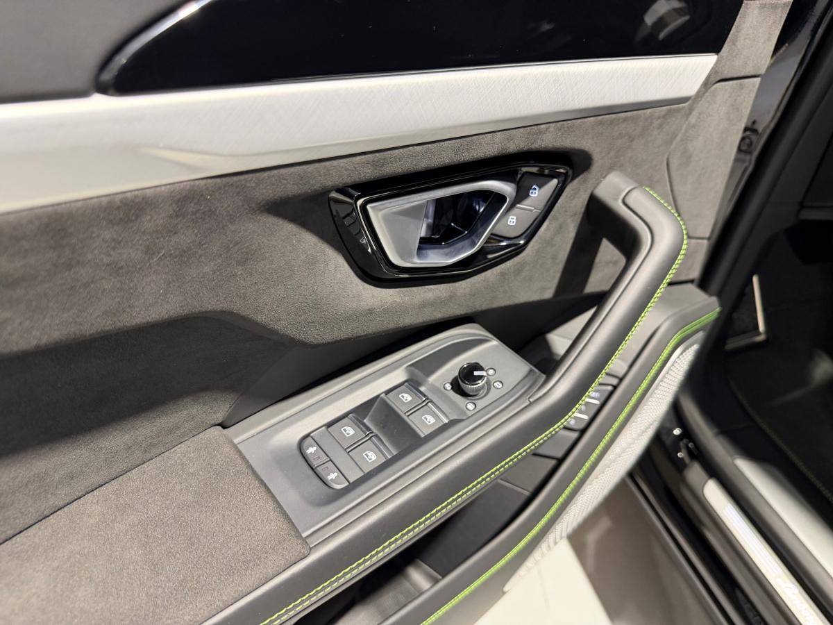 lamborghini-urus-2019-gasolina-3996cc