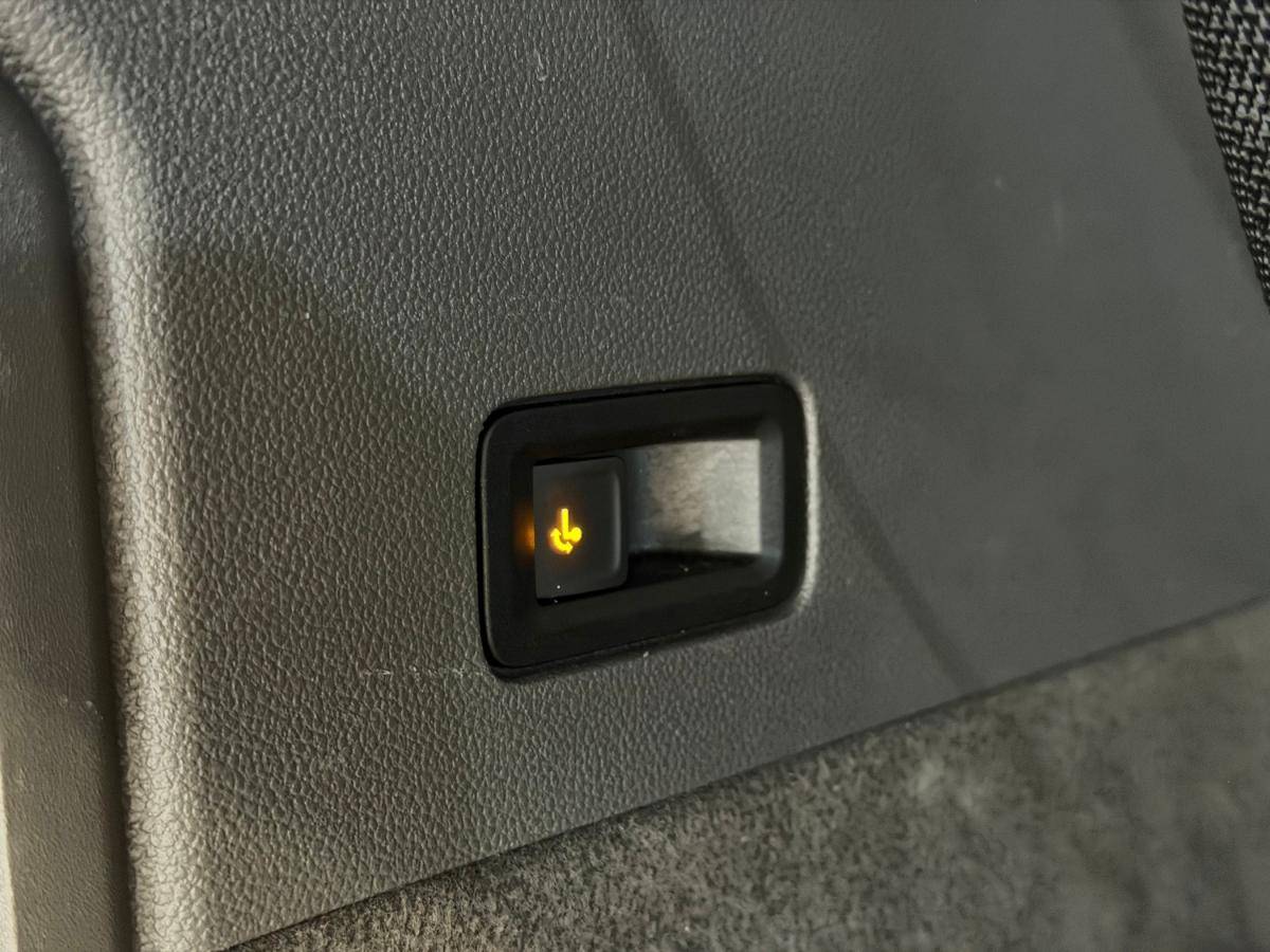 volkswagen-multivan-2023-hibrido-a-gasolina-1395cc
