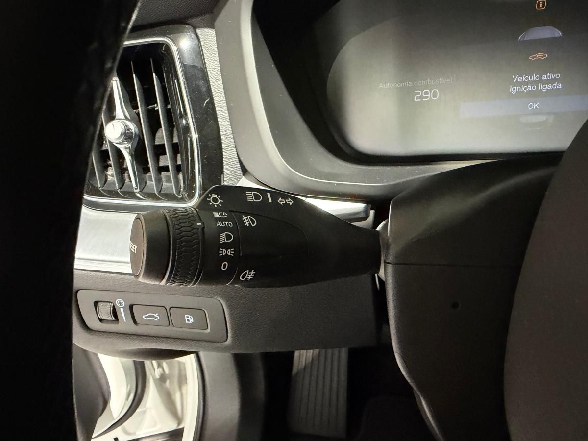 volvo-xc60-2021-hibrido-a-gasolina-1969cc